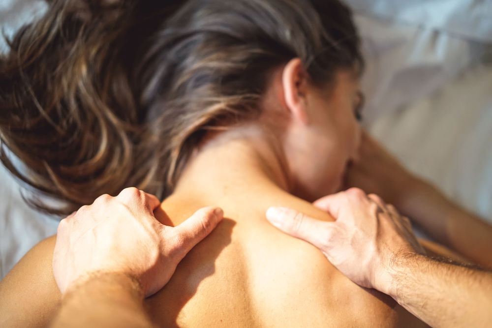 comment-faire-un-bon-massage-sensuel 